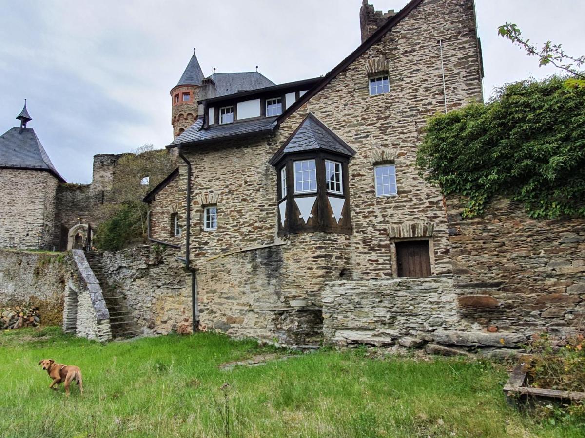 Вилла Waechterhaus Auf Der Sauerburg Sauerthal Экстерьер фото